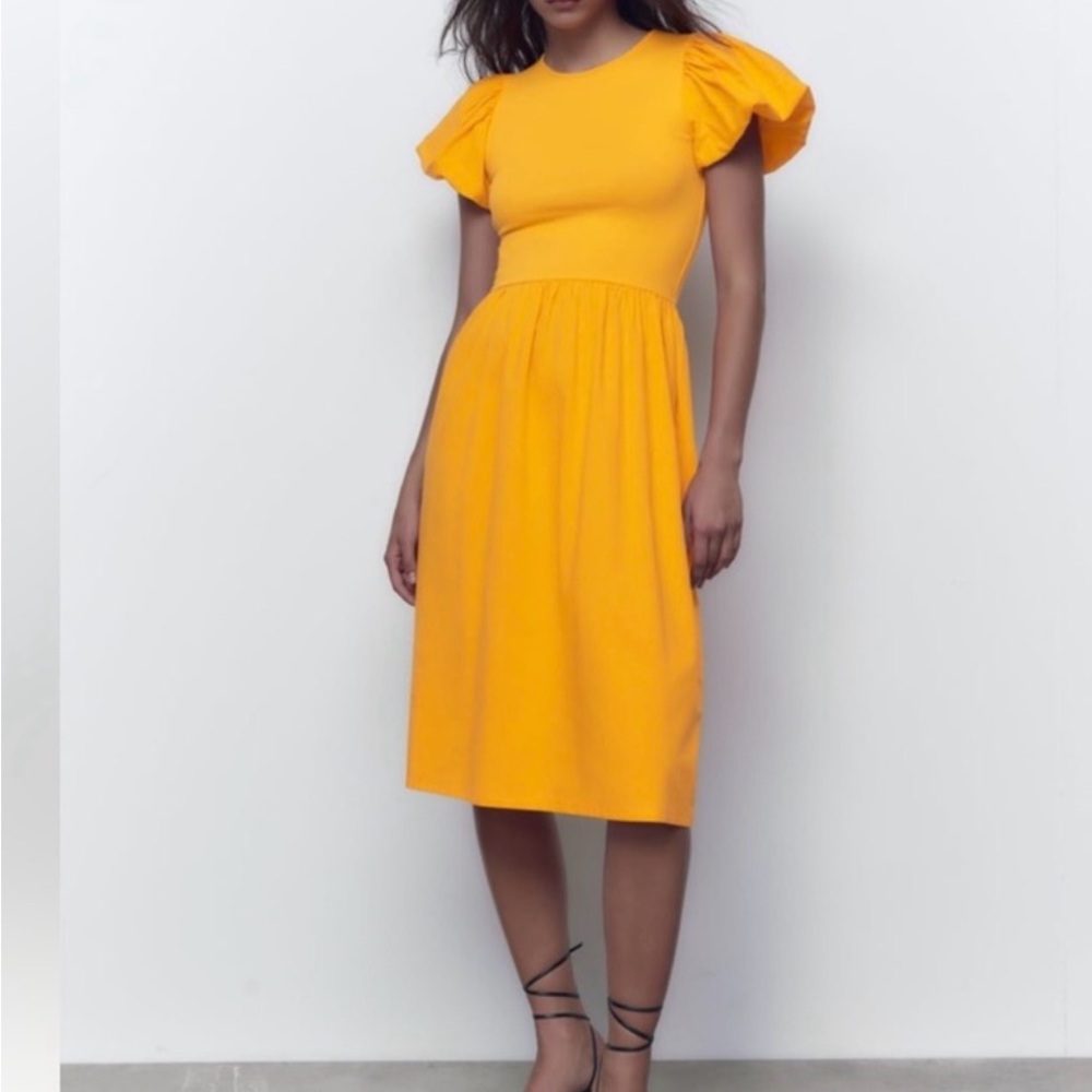Zara Combination dress   Yellow color Size S